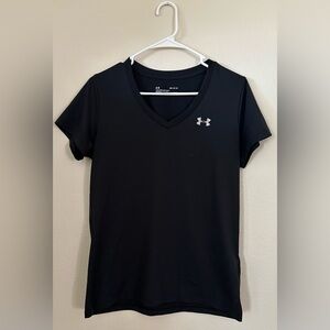 Under Armour Loose Heat Gear T-shirt.